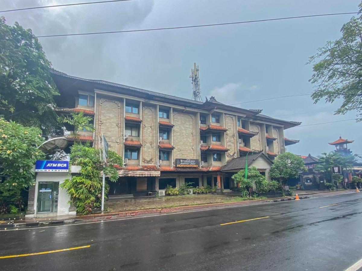 Urbanview Hotel Taman Suci Denpasar Exterior foto