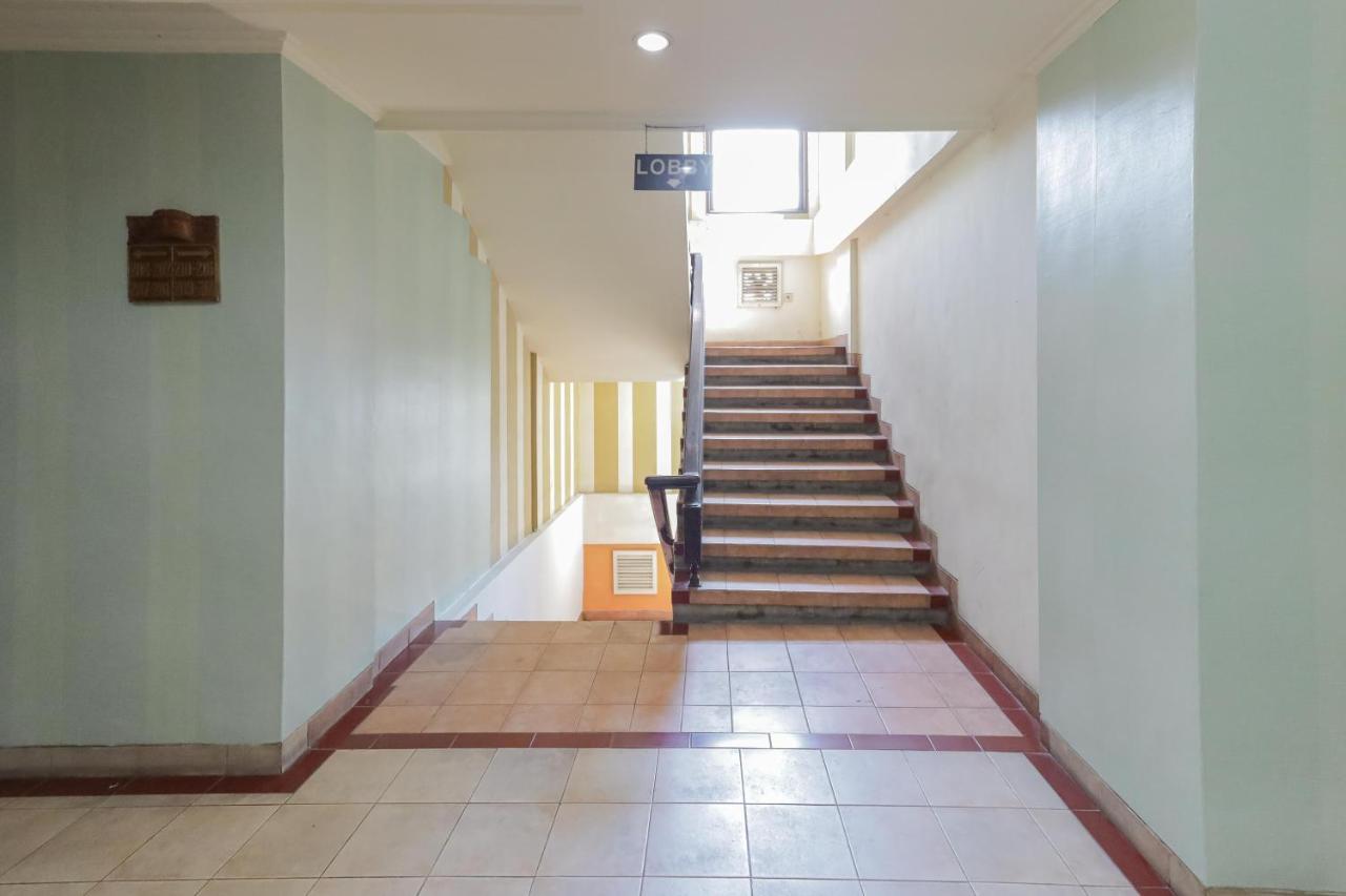 Urbanview Hotel Taman Suci Denpasar Exterior foto